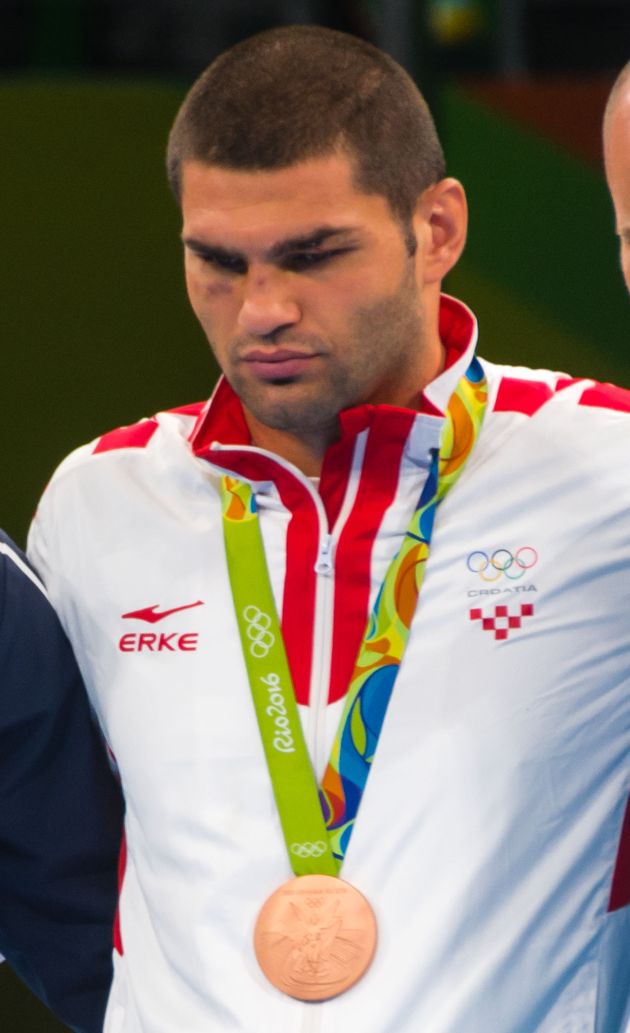 Filip Hrgovic con su medalla de bronce olimpica de Rio 2016