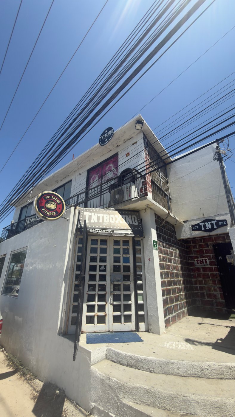 Entrance to TNT Boxing Fitness in El Rosarito, San José del Cabo